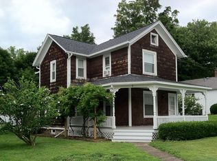 7 Dickerson St, Lyons, NY 14489