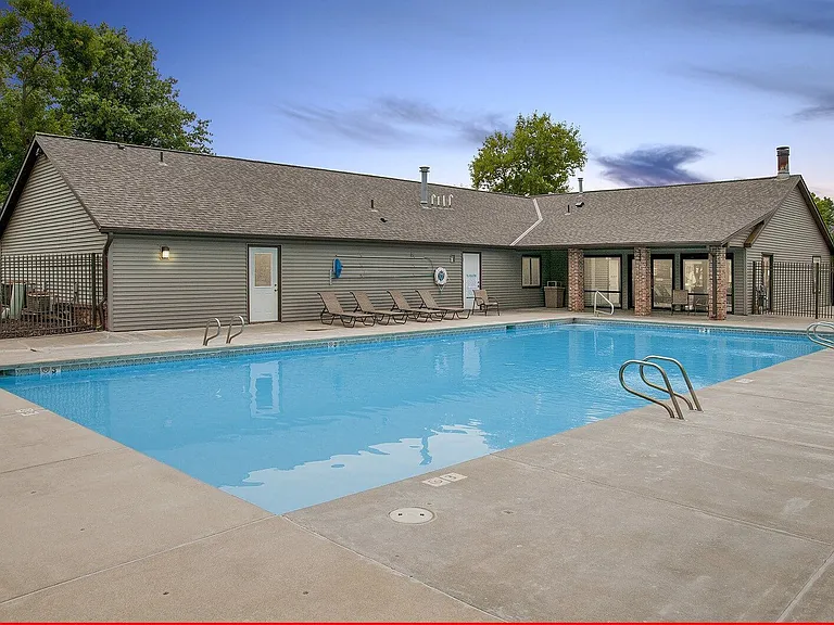 5900 Roose St — Photo 23