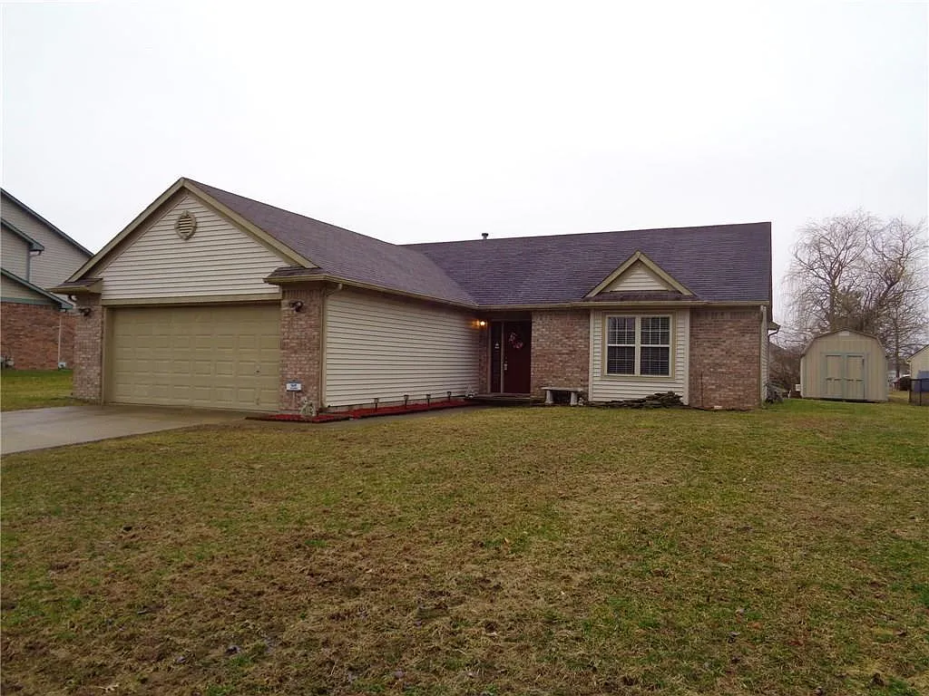 1327 Autumn Dr photo 1