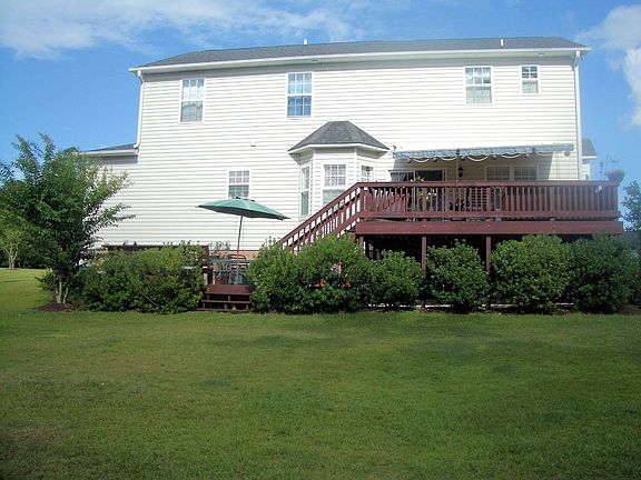 2nd image of 805 Welton Cir
