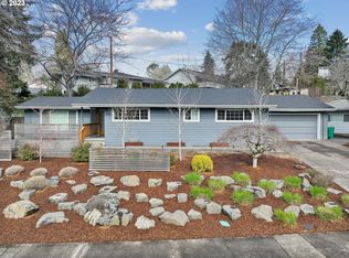 5545 SW Dover Ln, Portland, OR 97225