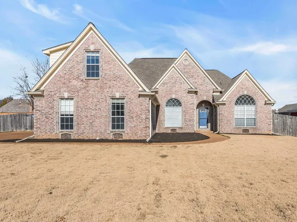 6510 Royal Valley Dr, Bartlett, TN 38135