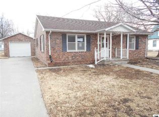 829 Prospect St, Osage City, KS 66523