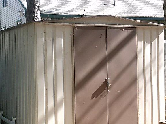 4th image of 5337 E 15th St