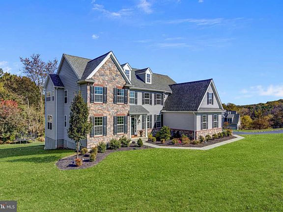 3rd image of 103 Wyndham Hill Dr