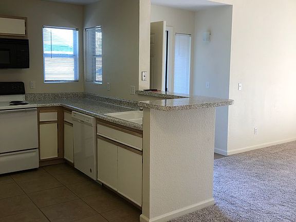2nd image of 3836 Annadale Ln APT 6