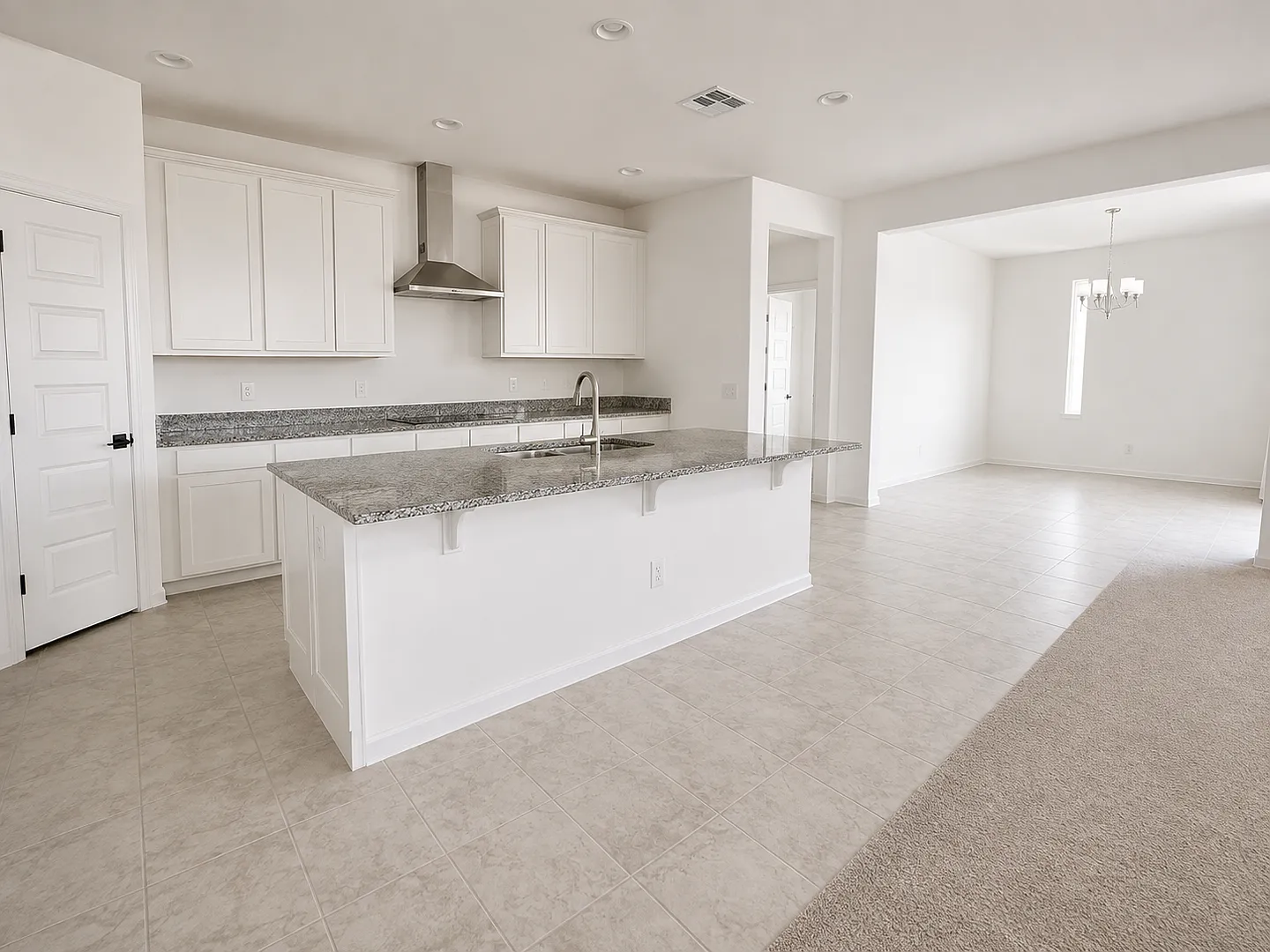 Newer home built in 2025! — Photo 3