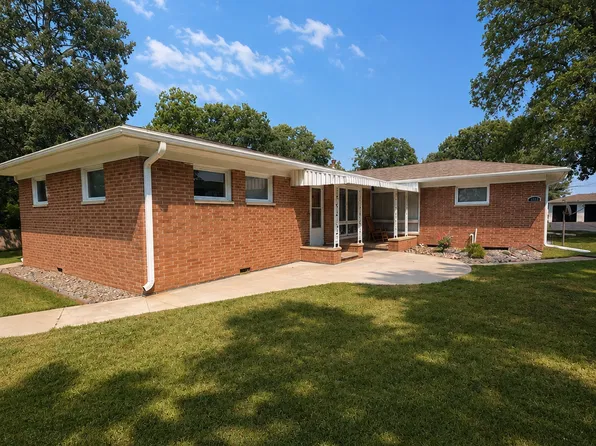 3316 Midway Dr, Waterloo, IA