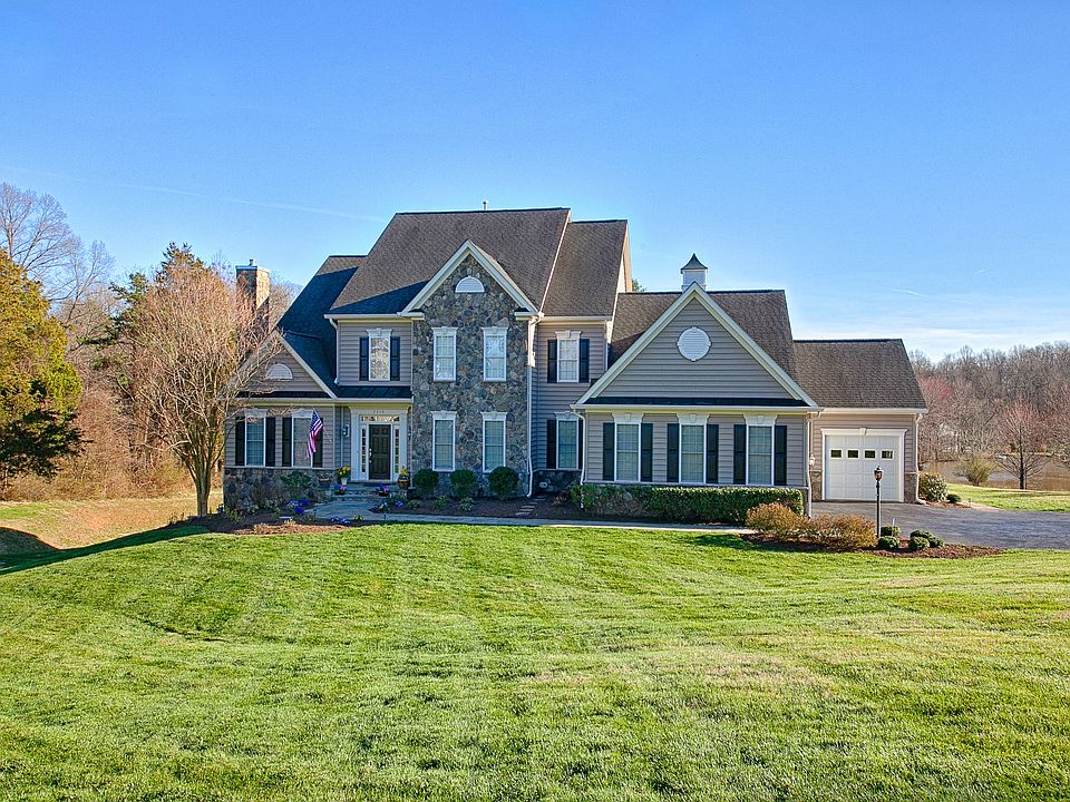 1st image of 7315 Bayfield Ln