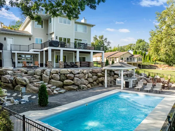 3374 Sycamore Trl SW, Prior Lake, MN 55372