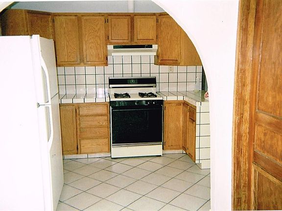 4th image of 501 W Madill St