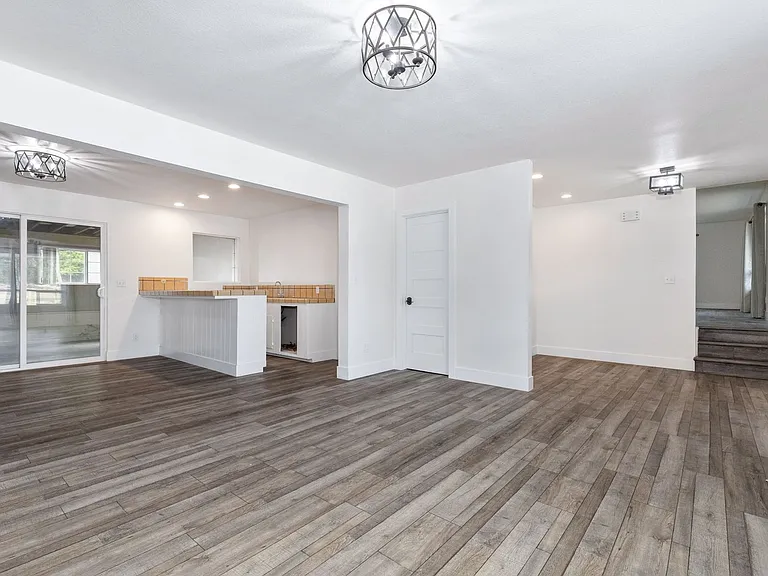 10065 Old Morro Rd E — Photo 19