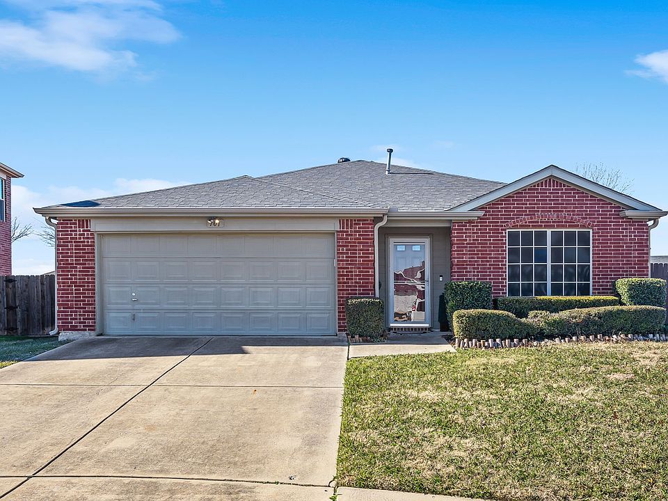 1st image of 101 Hideaway Ct
