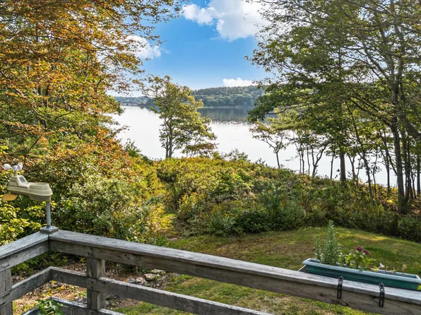 61 Bay Ledges Road, Phippsburg, ME 04562