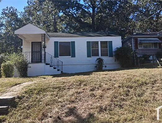 3 bed, 1008 sqft, $1,100 — Photo 2