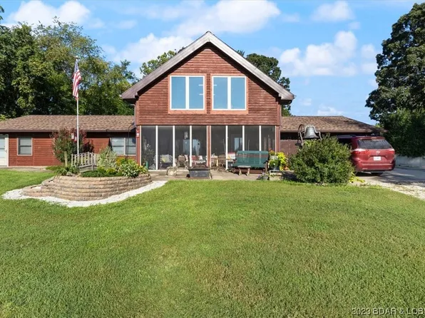 15 Parkway Rd, Eldon, MO 65026