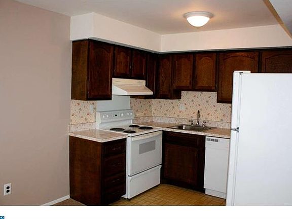 3rd image of 5200 Hilltop Dr #88