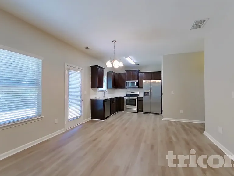 203 Magnaview Dr — Photo 4