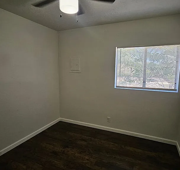 3600 Lafayette Dr NE — Photo 13