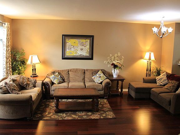 3rd image of 3366 Kentshire Cir