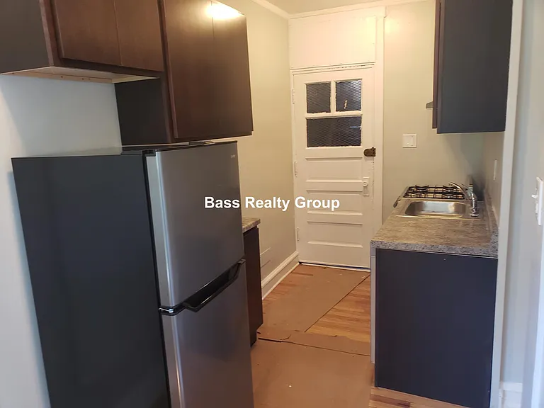 5945 N Greenview Ave #2C — Photo 2