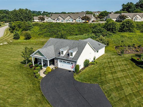 5th image of 159 Silver Oak Dr