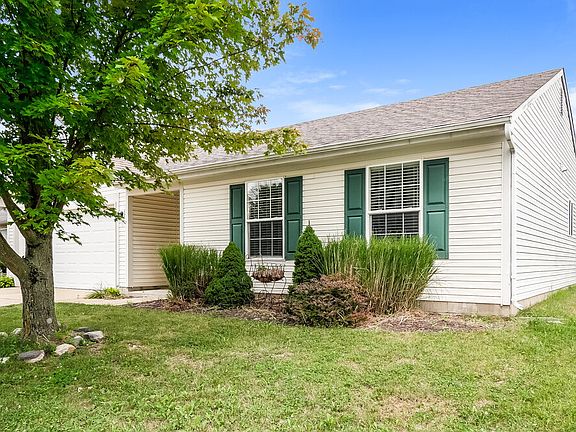 3rd image of 10708 Tanbark Dr
