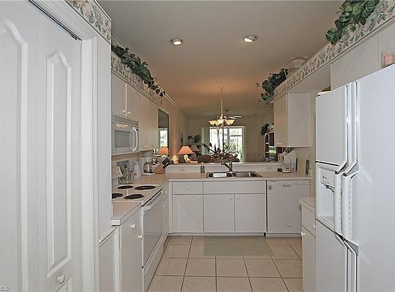 4th image of 20680 Candlewood Holw