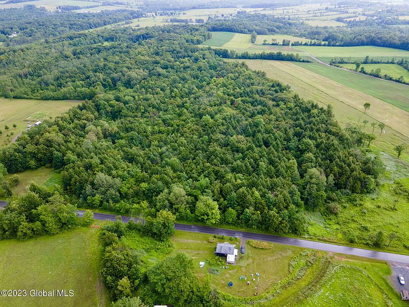 4th image of 319 Mahr Road