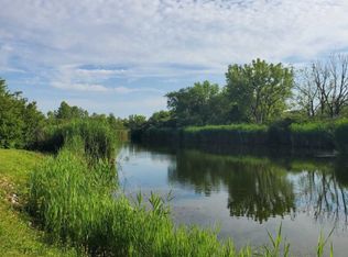 26 Wandering Frst, Oakwood, IL 61858