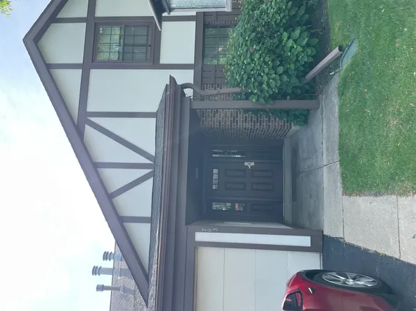 263 Buckingham Ct Unit B2, Schaumburg, IL 60193