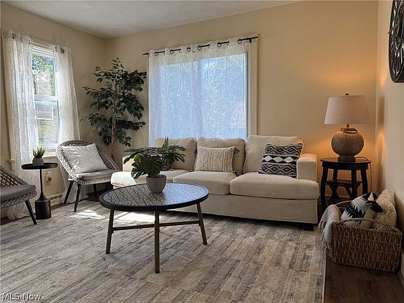 2nd image of 4563 Nutwood Ave NW