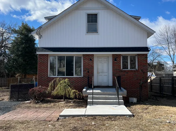 1819 Edgely Rd, Levittown, PA 19057