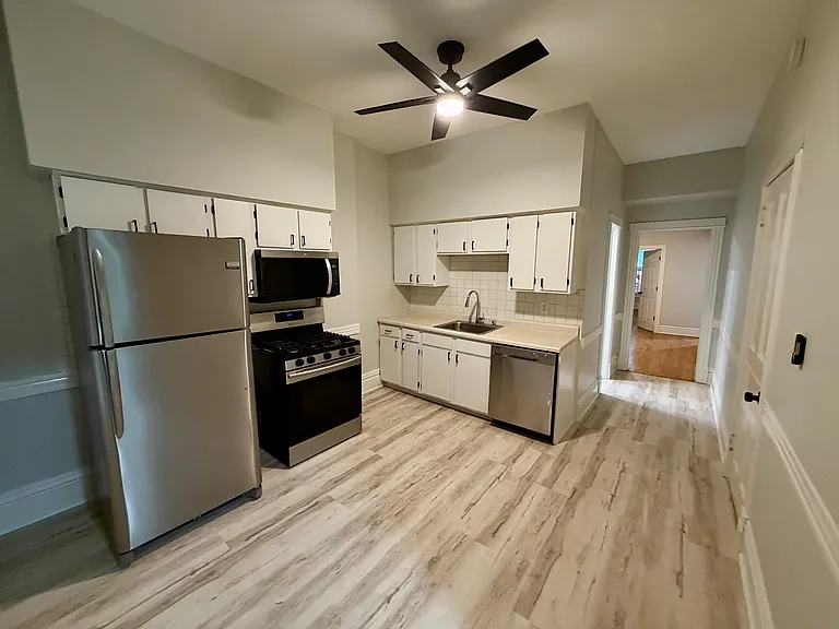 845 N Mozart St #1 — Photo 2