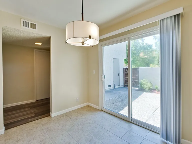 1521 Willowhaven Ct — Photo 9
