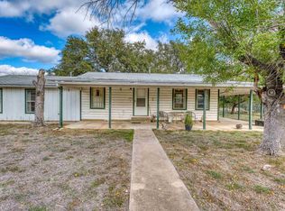 233 Deer Dr, Sunrise Beach, TX 78643
