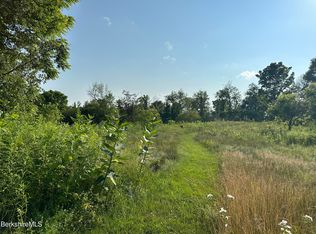 5A N Church St, Stockbridge, MA 01262