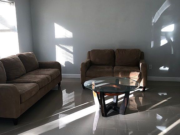 3rd image of 3707 44th Ave N