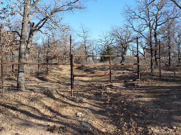 3rd image of 15948 State Hwy 148 N