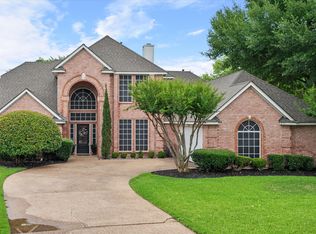10 Waterwood Ct, Mansfield, TX 76063