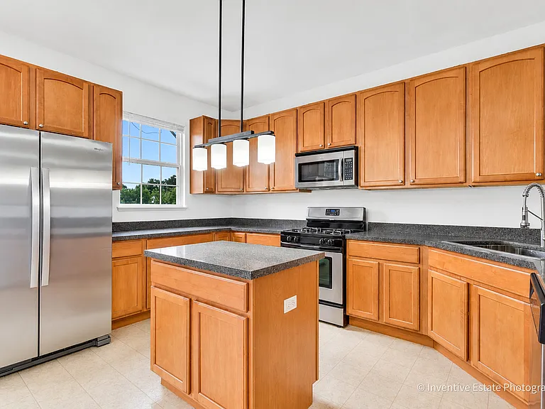 Kitchen Area 2