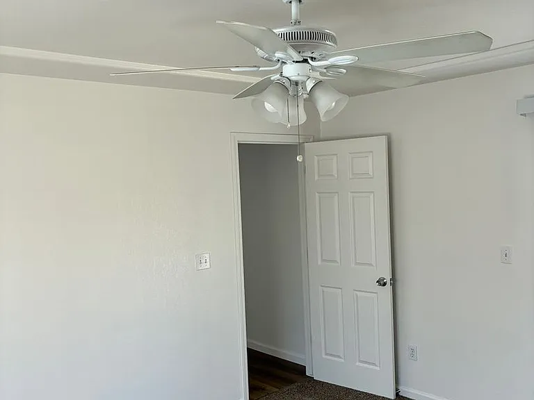 1607 Capitola Ct — Photo 14