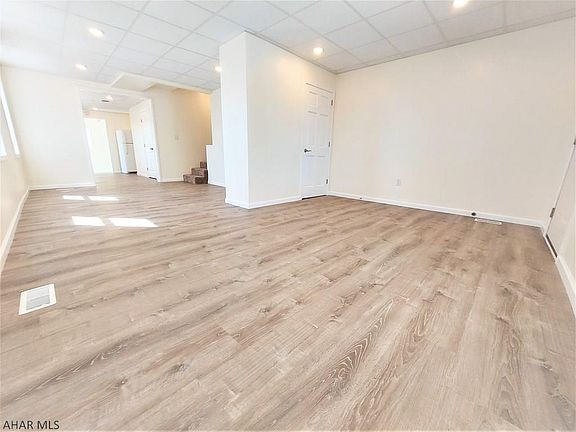 3rd image of 108 Cherry Ave