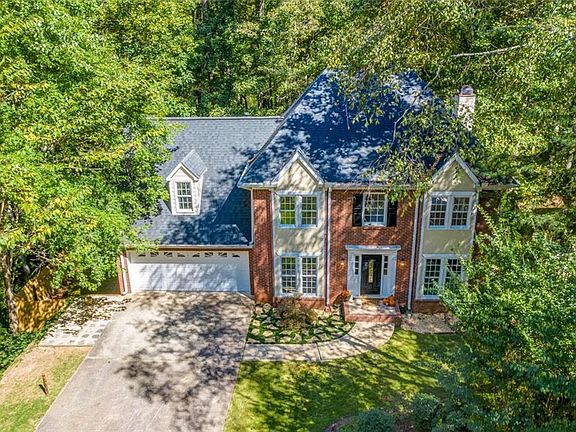 4th image of 4315 Sprucebough Dr