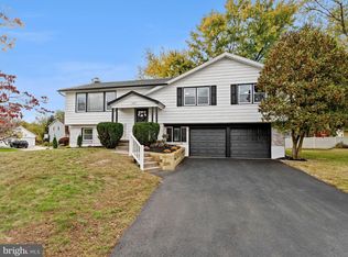 325 Roberts Ct, Somerdale, NJ 08083