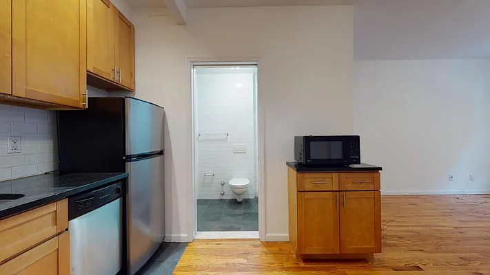 Rented by Bond New York | media 6