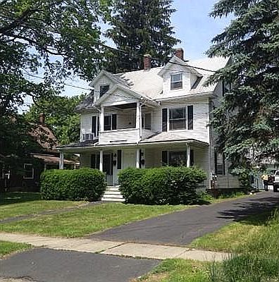 1st image of 37 Phillips St