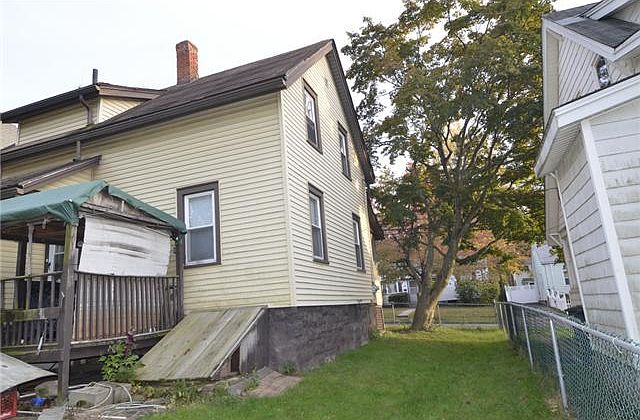 2nd image of 148 Burnham St