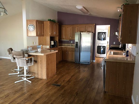 4th image of 3721 N Florence Blvd