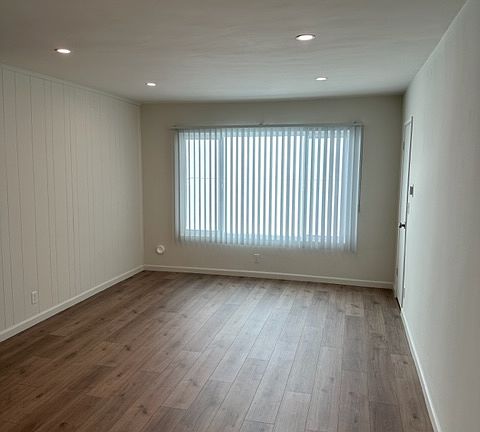 3rd image of 1941 Malcolm Ave APT 6